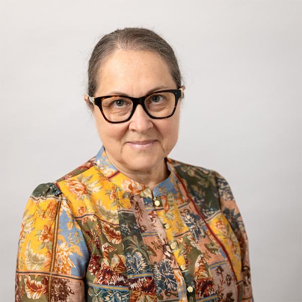 Dr Carmen Hristea